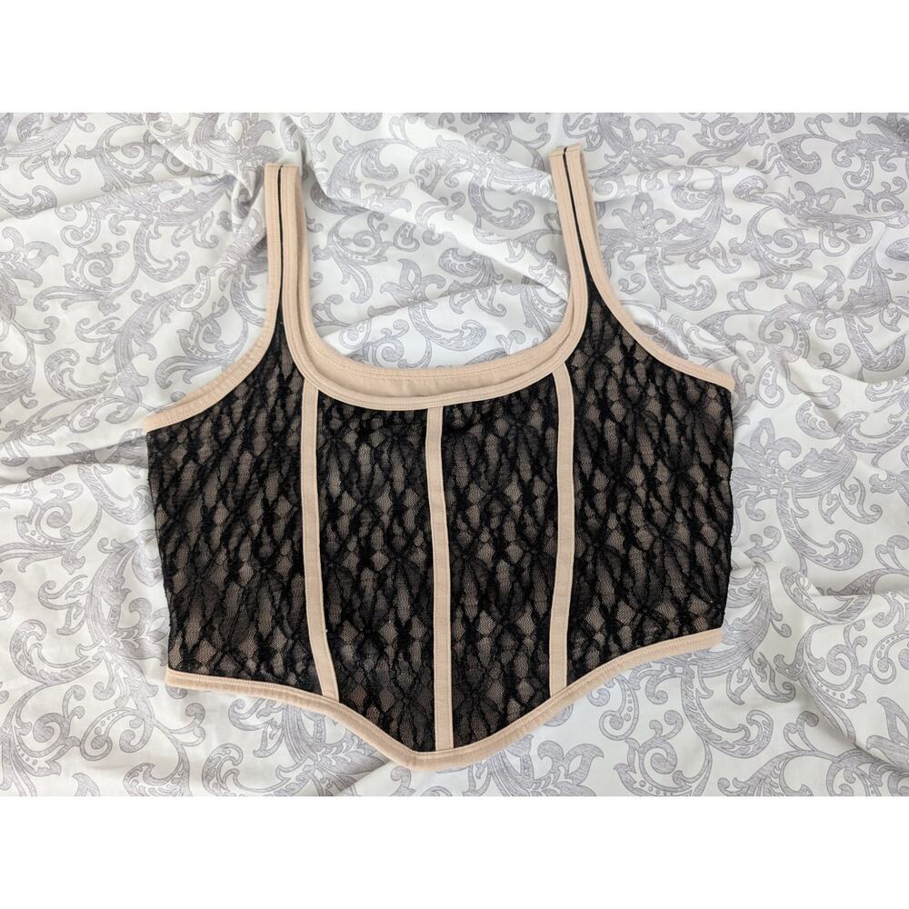 social tourist stretch lace crop tank top size large